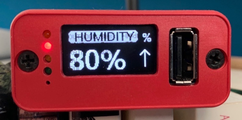 MB-PRO-OLED-1.jpg