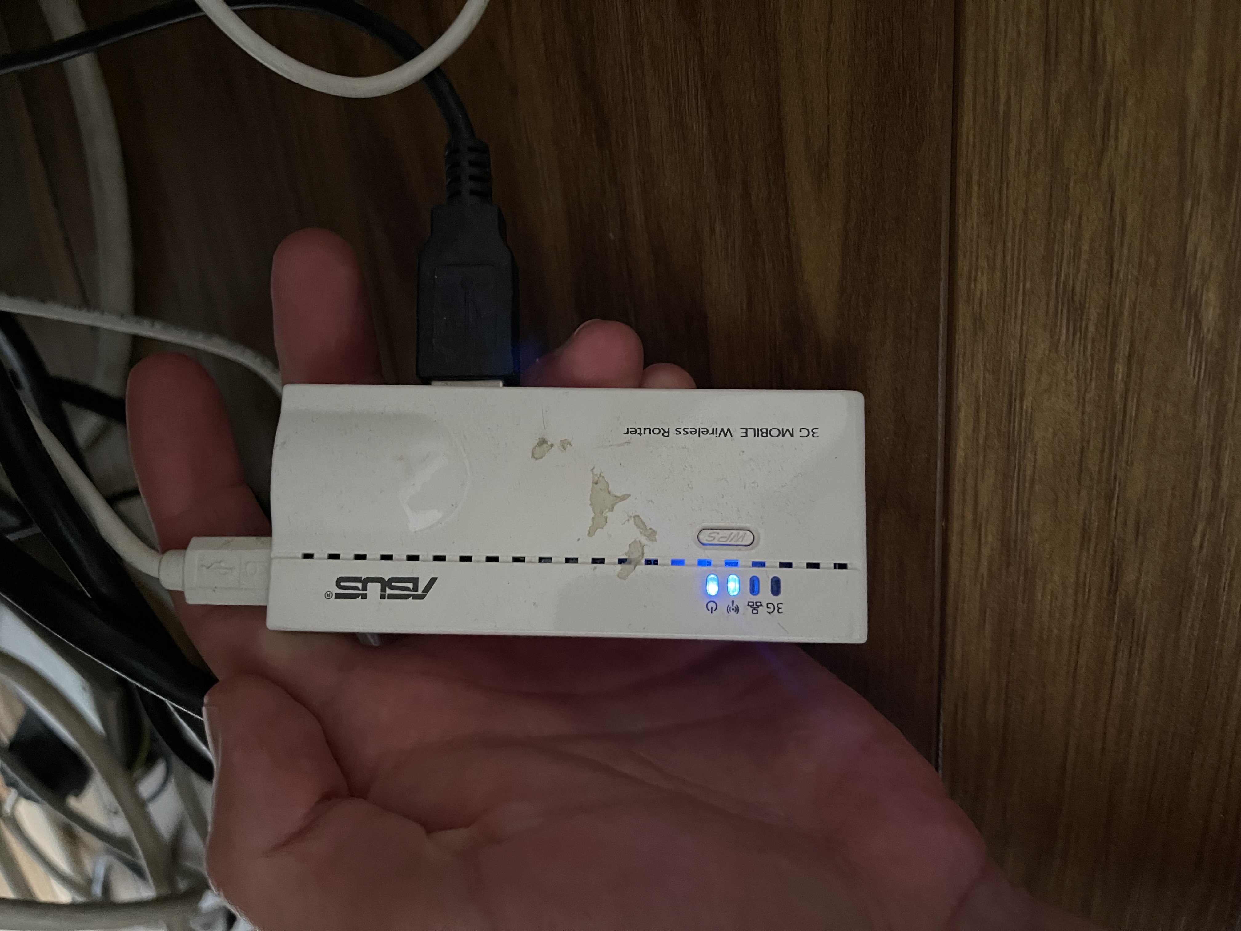 LED constant, not blinking while is not working